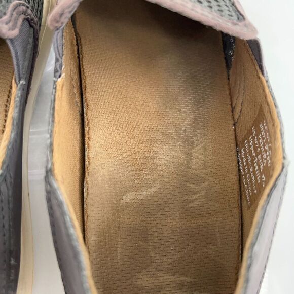 OluKai Women's Pehuea Shoe Size 7.5 Slip On Loafer Flats Gray Mesh Convertible - Picture 8 of 12